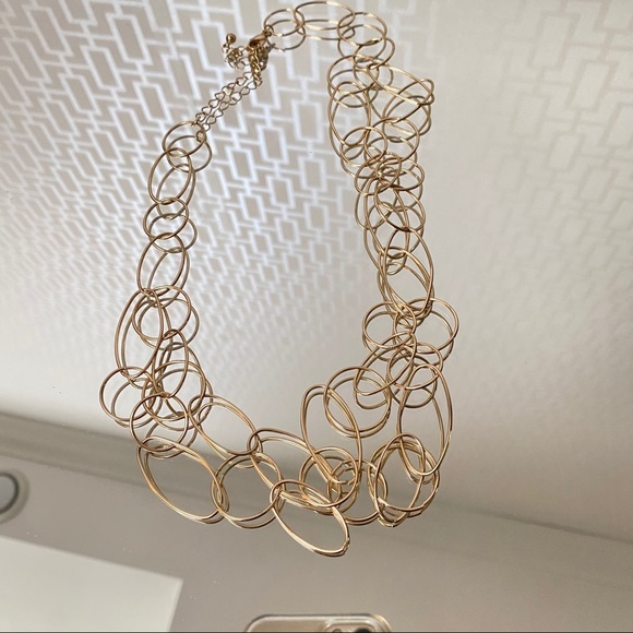 Oval and Round Open Link Gold Necklace - Picture 4 of 6